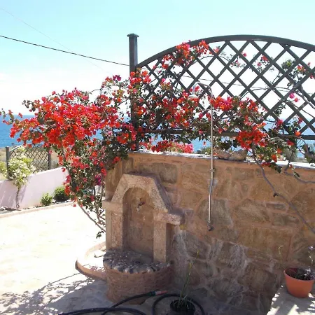 Wonderful Seaside 4*